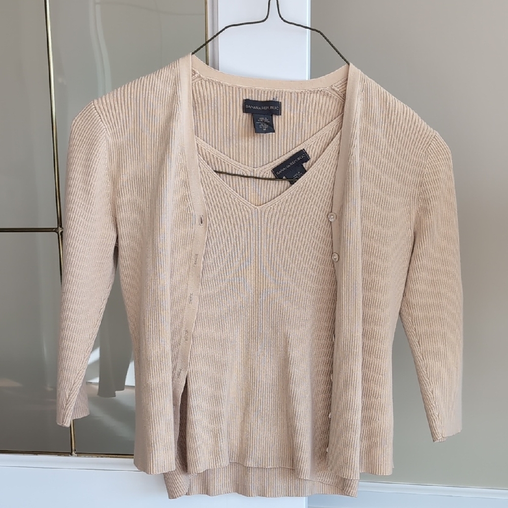 Ann Taylor Medium Cream Cardigan And Tank Set